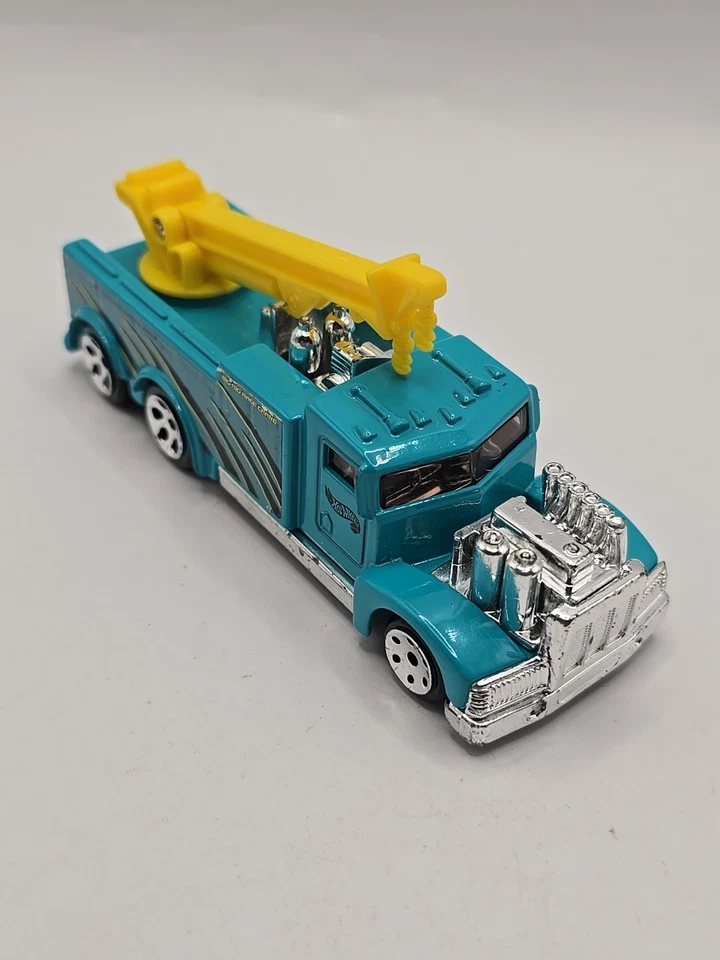 Grúa de carreras Big Rig Hot Wheels Haulers  Foto 1 de 4