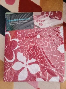 Reversible Duvet Set • Double • Duvet Cover & 2 Pillowcases • Asda brand - Picture 1 of 11