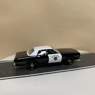 Johnny Lightning Forever 64 1977 Dodge Monaco Police Car Highway Patrol 1:64 NM - Image 1 of 4