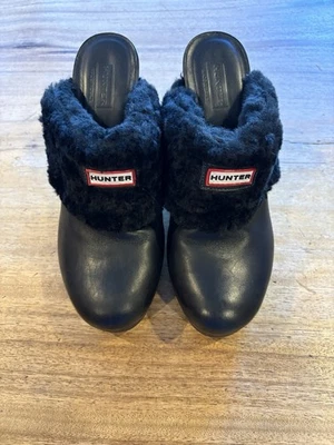 HUNTER Boots Women’s Shearling And Leather Mule Size 8 - Image 1 of 4
