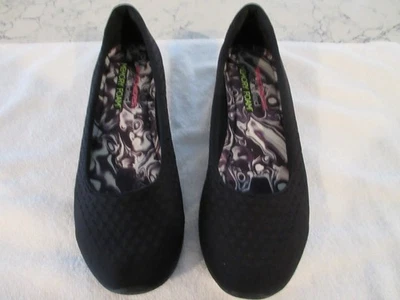 SKECHERS WOMENS MICROBURST ONE-UP AIR-COOLED MEMORY FOAM SNEAKER SZ. 10 BLACK - Image 1 of 4