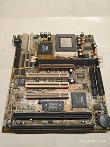 Socket 370 PCPartner VIB861S (35-8861-00-03) ISA, PCI, AGP CPU & 128 MB + Bonus - Picture 1 of 8