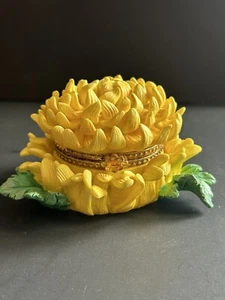 Chrysanthemum Flower Trinket Box Yellow Floral Garden Resin Hinged Jewelry Rings - Picture 1 of 24
