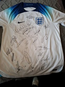Handsigniertes England Kader Trikot mit Fa Coa - Bild 1 von 10
