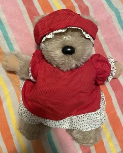 Snuggles Mom Bear Plüsch Weihnachten 1985 Grafik International rotes Kleid Mütze Vintage - Bild 1 von 6