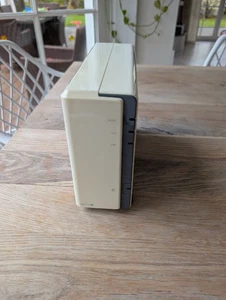 Synology DS112j, weiß, 1Bay NAS, 1 TB HDD, USB 2.0, LAN 1Gbit ,mit Netzteil - Bild 1 von 5