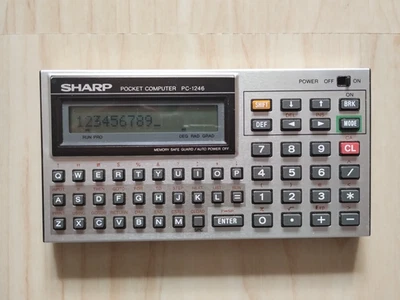 Sharp Pocket Computer PC-1246 Defekt - Bild 1 von 2
