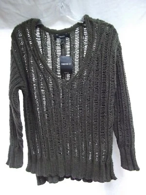 Suéter Forever 21 tamanho S verde oliva pulôver crochê alto baixo oi lo gola V NOVO - Imagem 1 de 4