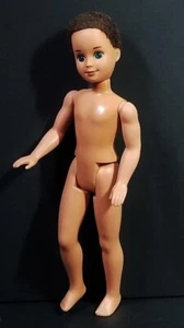 BAMBOLA VINTAGE KEN'S BROTHER TODD CAPELLI FLOCCATI NUDA ALTA 7,5" - Foto 1 di 9