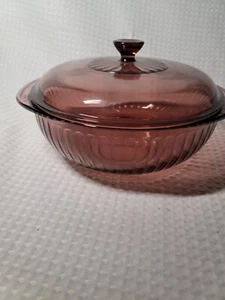 Vintage Pyrex 024-S Cranberry Purple Ribbed Glass Bowl 2 Qt with Lid - Picture 1 of 3