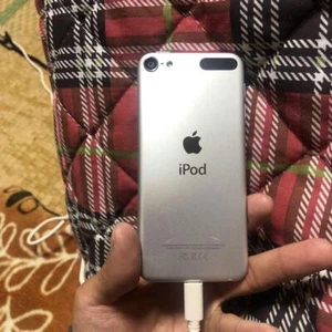 Ipod Touch 6Th Generation 32Gb - Picture 1 of 4