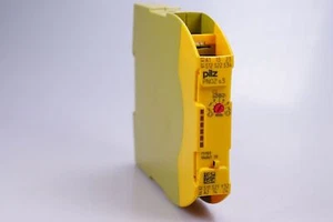 PILZ PNOZ s3 751103 NOT-AUS-SCHALTGERÄT PNOZ s3 751103,, - Bild 1 von 3