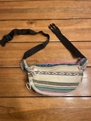 Alfombra droga bohemia/hippie Fannie Pack  Foto 1 de 4