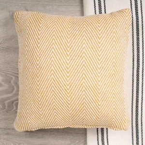 X4 PACK Filled Cushion 43 x 43 cm Chevron Quality Chenille Yellow - 75% OFF RRP - Picture 1 of 3