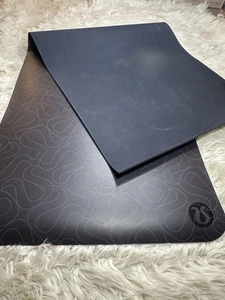 Lululemon The Mat 5mm Made With FSC™ Certified Rubber Midnight Blue LOGO 26x71 - Picture 1 of 6