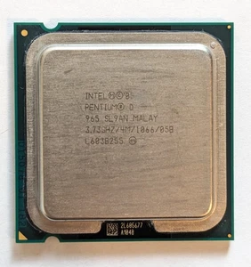 Intel Pentium Extreme Edition 965 3.73GHz 4MB 1066 FSB SL9AN Unlocked Dual-Core - Afbeelding 1 van 3