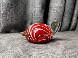 Art Glass Studio Sea Turtle Paper Weight Heavy Red White Swirl 4” - Picture 1 of 10