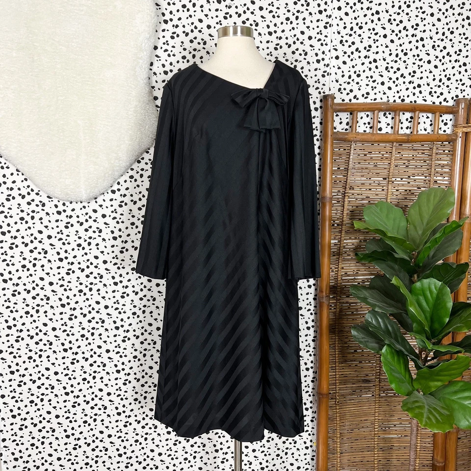 Lane Bryant | Vestido recto vintage de primera dama con lazo a rayas negro talla grande años 60 14 Foto 1 de 4