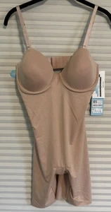 Body SPANX Lg nudo senza spalline modellante a coppa taglia grande assets di Spanx - Foto 1 di 10