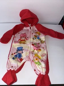 Vintage 80s Strawberry Shortcake fleece baby Sleeper size 0-9 month - Picture 1 of 6
