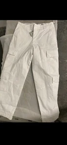 H&M New Mens Off White Loose Fit  Elegant Jeans UK Sizes waist 30 and Leg 32 - Picture 1 of 10
