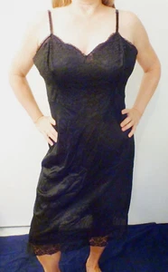 50er WUNDERSCHÖNER VANITY FAIR SCHWARZER SEXY SATINIERTES NYLON MEGA-SPITZE FULL SLIP 38 T EVC - Bild 1 von 6