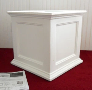 Mayne 5825W Fairfield 20 Zoll quadratisches Pflanzgefäß, 20 Zoll L x 20 Zoll B x 20 Zoll H, weiß - Bild 1 von 10