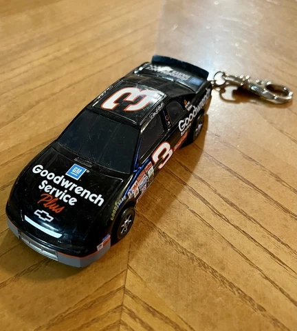 VTG Dale Earnhardt Nascar Flashlight Key Chain 2000 Tested Cover