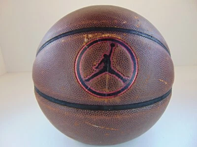 Balón de baloncesto Michael Jordan 28,5" vintage Foto 1 de 4