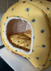Adorable Yellow Warm Cath Kidston - Bee Design, Igloo Pet Bed (Dog and Cat) - Picture 1 of 5