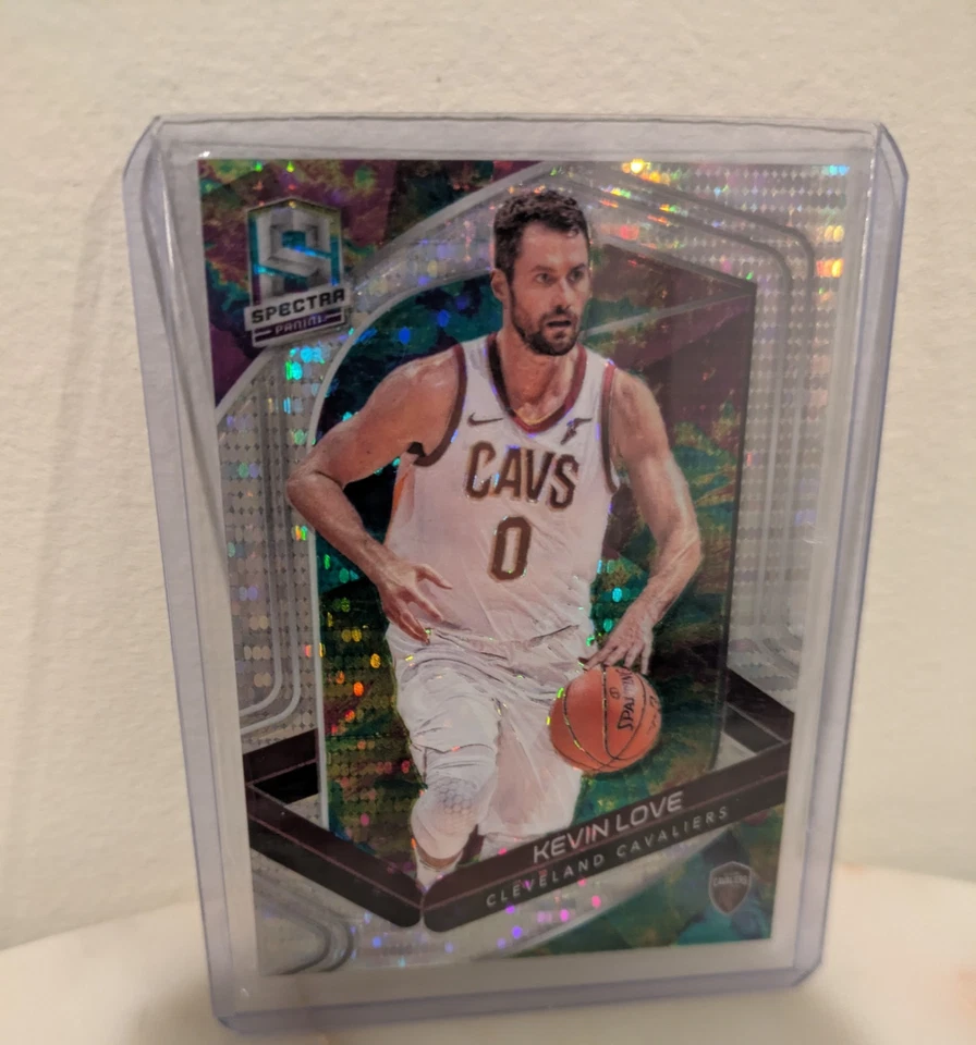 2019-20 Panini Spectra - Kevin Love #77 Celestial Prizm 55/99 Cleveland Cavs - Image 1 of 3