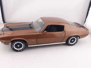 *READ* 1:18 ERTL 1970 1/2 Chevy Camaro Z28 Brown + Black on Black Chevrolet Car - Picture 1 of 18