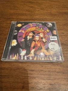 DEEE-LITE - The Very Best Of (Greatest Hits) CD - RARE PROMO Stamped - Foto 1 di 5