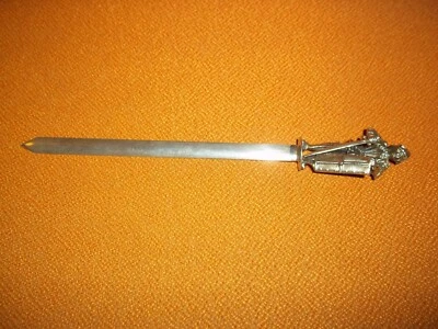 Tagliacarte in argento motivo 'soldato' firmato Giovanni Raspini - Immagine 1 di 4