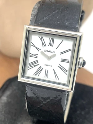 Швейцарские женские кварцевые часы Chanel Medemoiselle 23 мм квадратный бак белый циферблат римские - Изображение 1 из 4