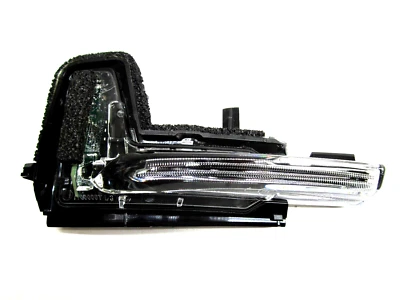 rg406107 Volvo XC90 2016 2017 XC60 2018 2023 Front LH door Mirror Turn Signal - Изображение 1 из 4