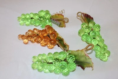 Lote Vintage 4 Acrílico Lucite Verde Âmbar Facetado Conjunto de Uvas Decoração de Frutas - Imagem 1 de 4