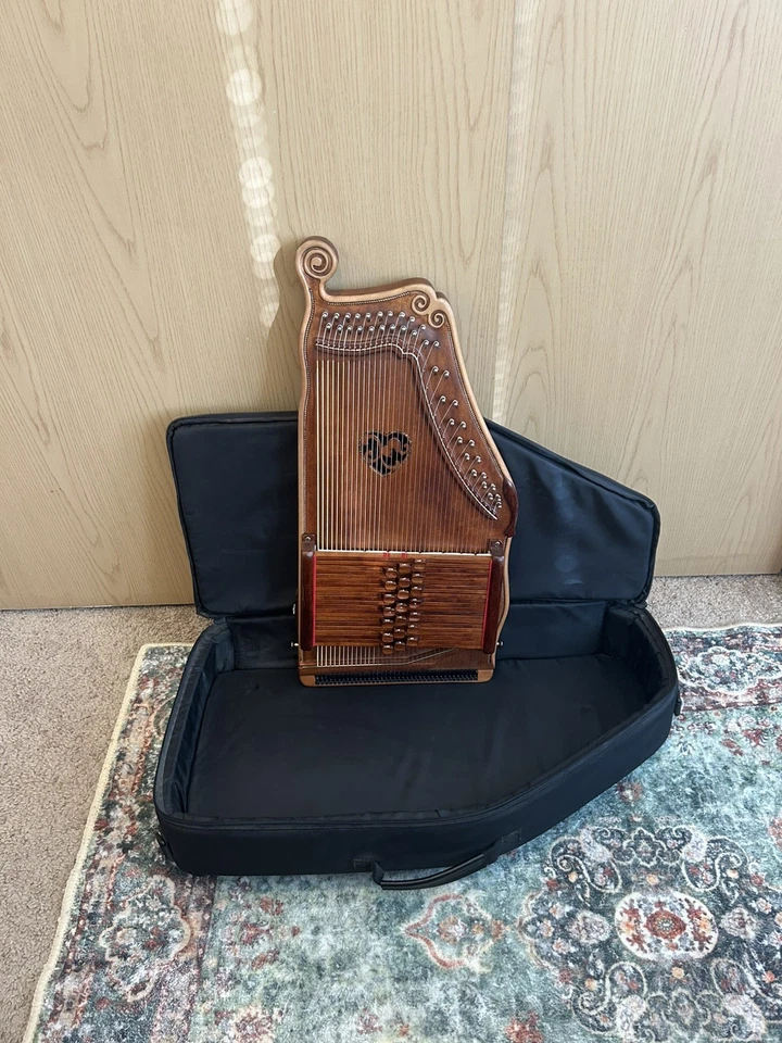 Hermosa pastilla Ray Choi AUTOHARP 38 cuerdas 21 acordes lista para tocar Foto 1 de 4