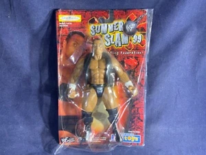 B8-60 WWF WRESTLING ACTION FIGURE - THE ROCK - NIB - SUMMER SLAM 99 - Picture 1 of 6