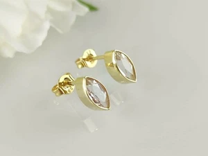 Damen Ohrringe, Ohrstecker 333 Navette mit Weißtopas  - Bild 1 von 11