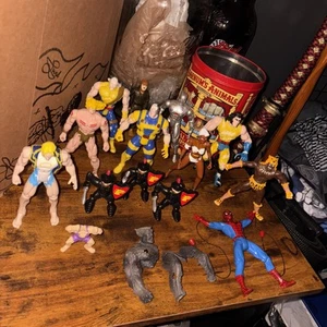 🔥 Lote de 15 figuras de acción-Toy Biz-de colección años 90/Spiderman/Wolverine/Caballeros/🔥 - Imagen 1 de 14