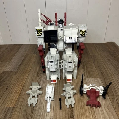 Vintage 1985 Hasbro Transformers  G1 Metroplex Near Complete Working Joints - Image 1 of 4