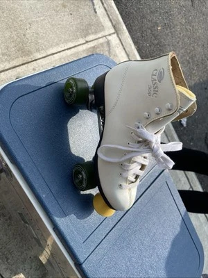 45$Talla 8 para mujer Foto 1 de 4