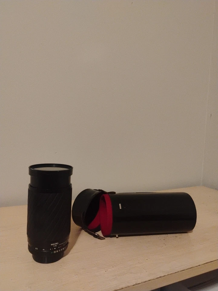 Promaster Spectrum 7 MC Auto Zoom 1:4-5.6 F=60-300mm 67mm Lens Japan Minolta SR - Image 1 of 4