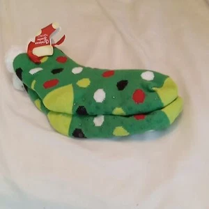 NWT Gold Medal Polka Dots Christmas Socks. Great gift. - Picture 1 of 6