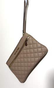 Michael Kors Sophie Wristlet Quilt Leather Large Zip Clutch Tan Excellent - Picture 1 of 7
