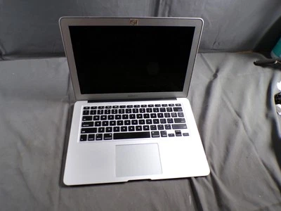MacBook Air "Core i5" 1.8 13" (2017*) 1.8 GHz Core i5 (i5-5350U) 8GB RAM **NO HD - Image 1 of 4