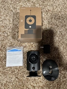 SimpliSafe Indoor Security Camera SSCM2 with Mount & Power Supply (New in Box) - Picture 1 of 1