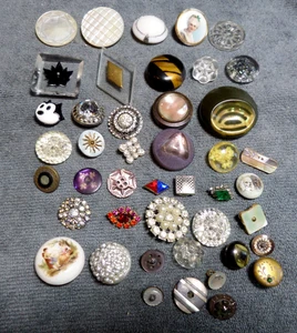 45 Vintage Antique Assorted Buttons Various Materials Shapes Sizes Colors - Picture 1 of 11