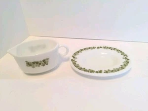 Pyrex Corelle Crazy Daisy Spring Blossom Green Gravy Boat & Liner Plate - Picture 1 of 12